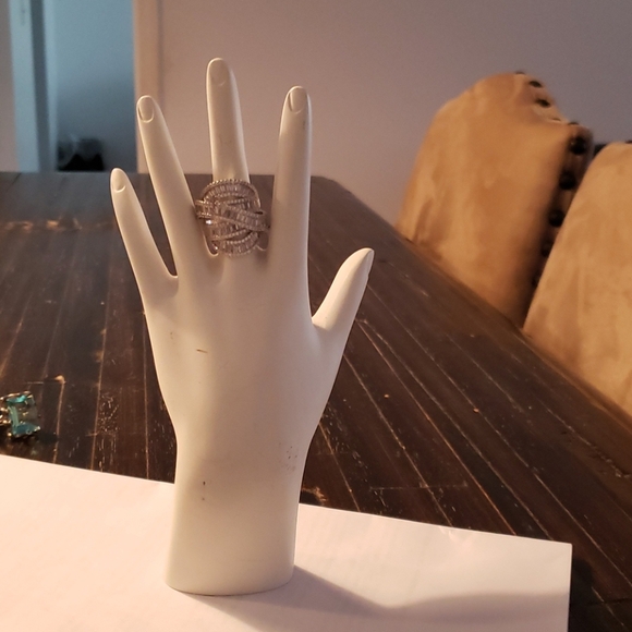 Sterling Silver Ring - Picture 2 of 7